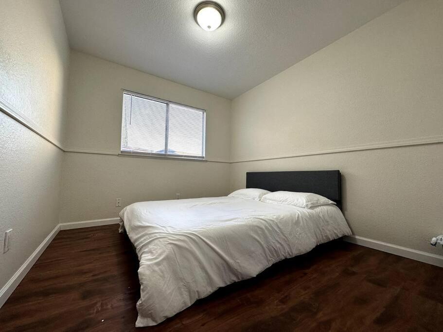Comfortable House W/ Wi-Fi/Tv - Turlock,Ca Exteriör bild