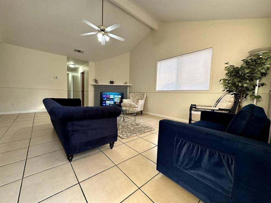 Comfortable House W/ Wi-Fi/Tv - Turlock,Ca Exteriör bild