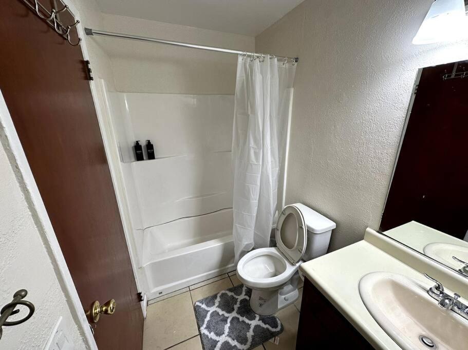 Comfortable House W/ Wi-Fi/Tv - Turlock,Ca Exteriör bild